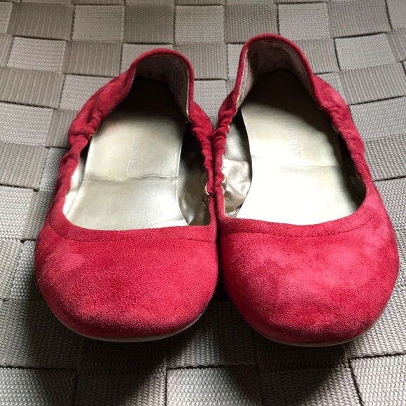 // SOLD // Red suede flats - Picture 1 of 6